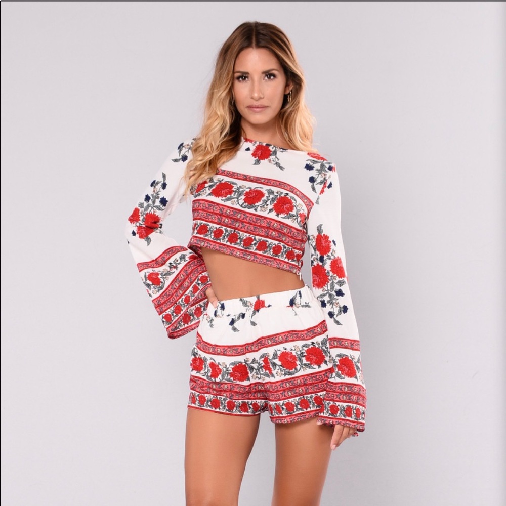 FASHION NOVA 2-PIECE SET Bogota Border Print Set